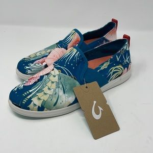 NWT WOMEN’S OLUKAI HALE IWA FLORAL SLIP ON BEACH SHOES